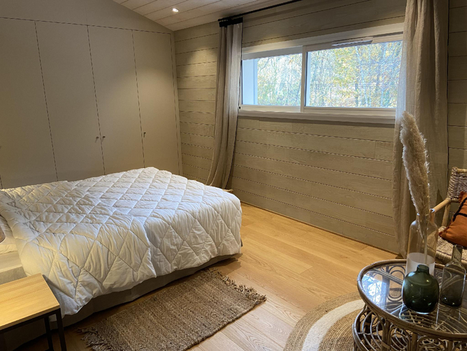 Bedroom, Grand Chalet de Pitrot, Gironde