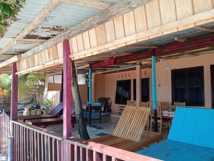 Exterior & Views, MAMALIS HOMESTAY, Manado