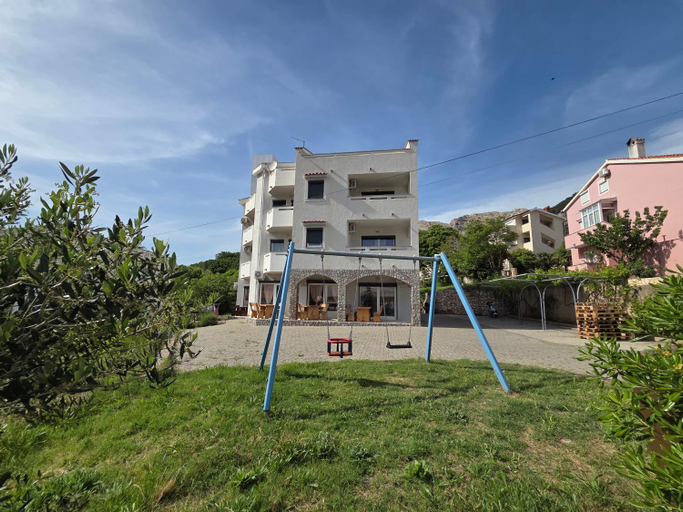 Others 2, Apartments Leticia I, Baška