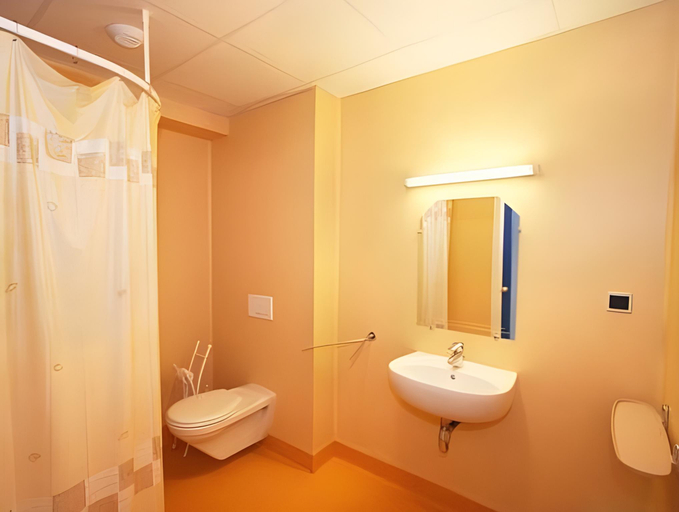 Bathroom 5, ULVF La petite pierre, Bas-Rhin