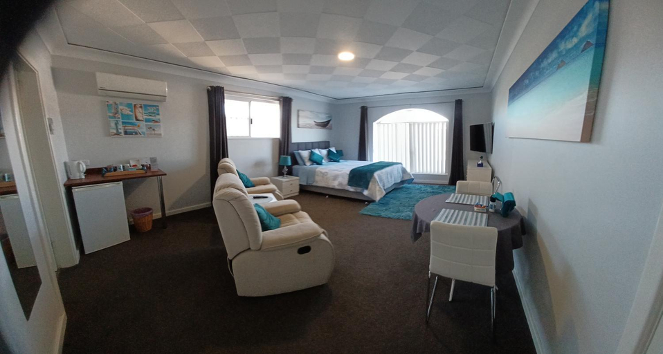 Bedroom 2, Palm Beach Guest House, Rockingham