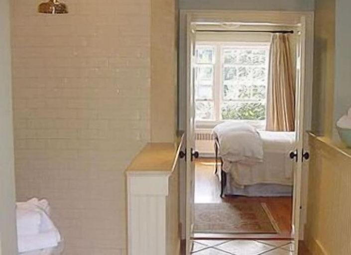 Others 3, The Pebble Bed and Breakfast, Halifax