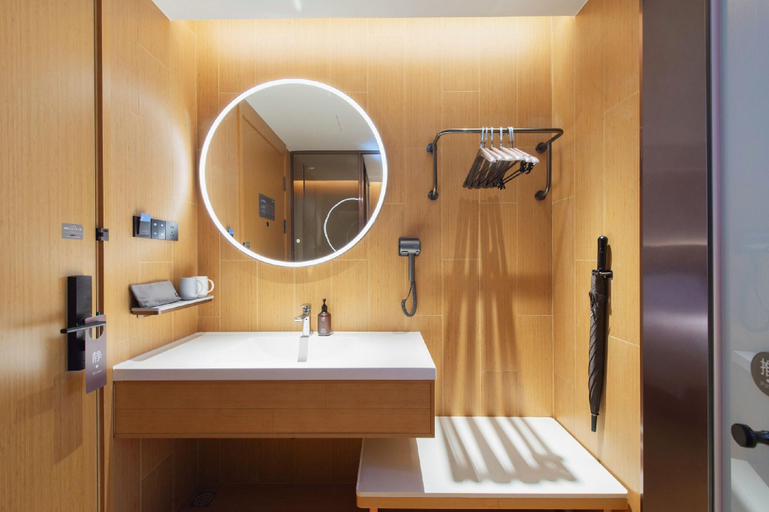 Bathroom 3, Ji Hotel Zhoukou Luyi Ziqi Avenue, Zhoukou
