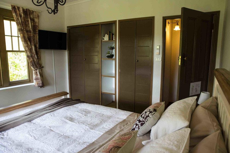 Bedroom 2, Buttercup Hill, Yarra Ranges - Central