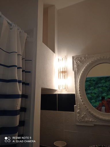Bathroom 5, Al passo di Talia, Vibo Valentia