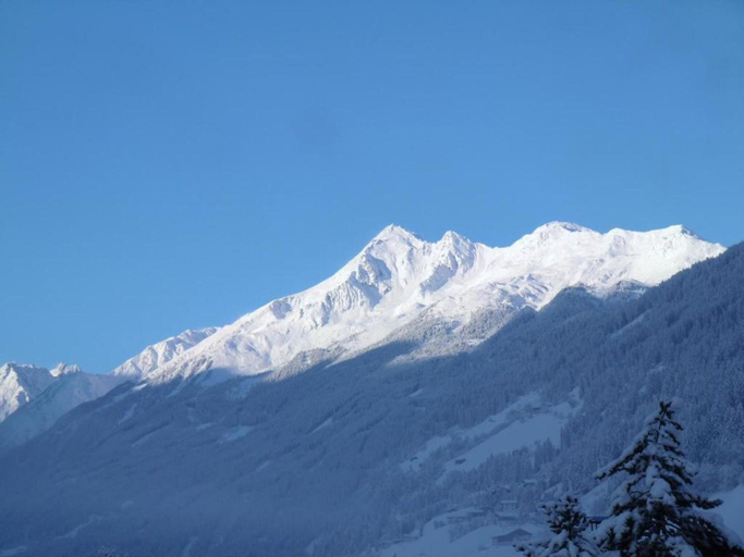 Others 4, Apartment in Neustift near Ski Lift, Innsbruck Land