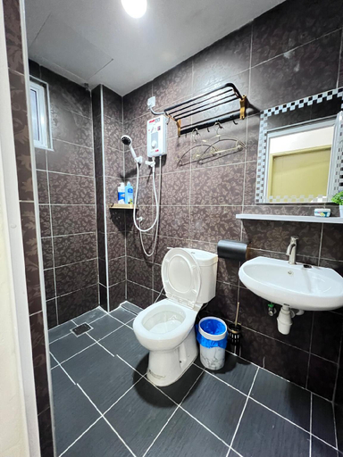 Bathroom 3, Ocean View 609, Langkawi
