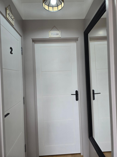 Others 3, Double Room with Ensuite Bathroom, London