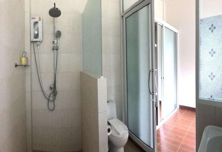 Bathroom 3, Hongte Khaolak Resort, Takua Pa