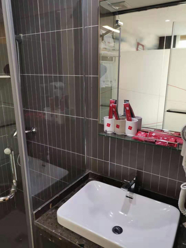 Bathroom 4, Thank Inn Hotel Shanxi Changzhi Huguan Bus Station, Changzhi