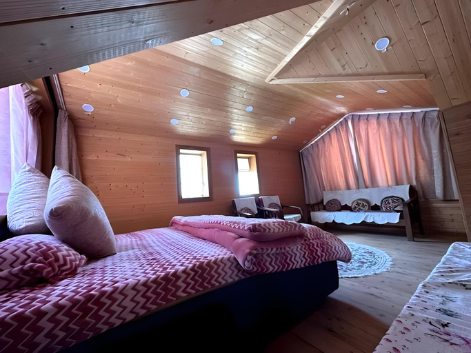 Bedroom 2, M13 Manjit Mansion Shimla, Shimla