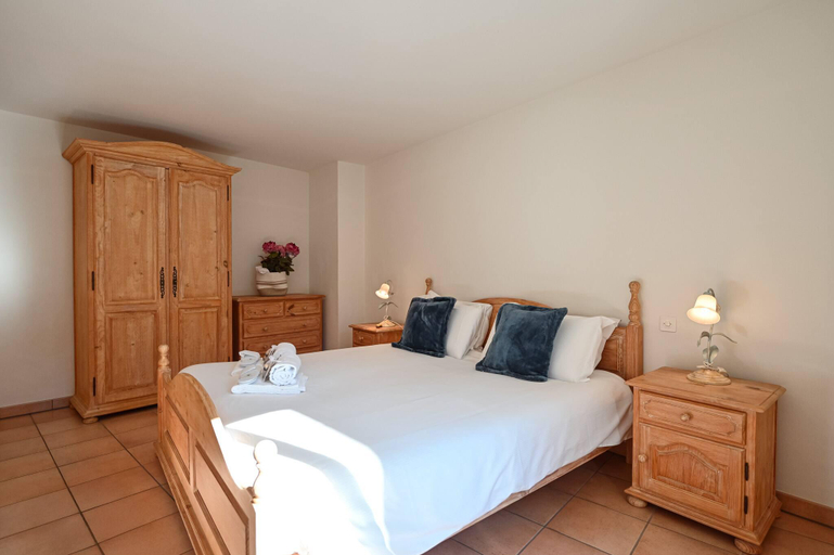 Bedroom 2, Ruga House in Lake Ascona 4, Locarno