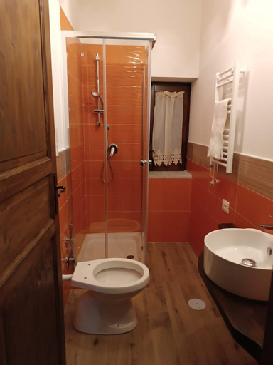 Bathroom 2, Nonna Lella Bed and Breakfast, Salerno