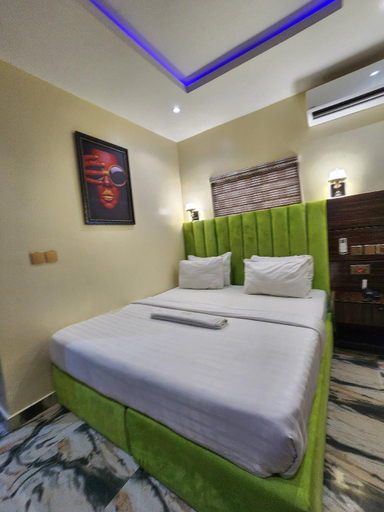 Bedroom 2, Masters Class, Uyo