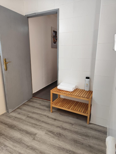 Others 3, Hostal Castilla, Zaragoza