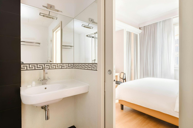 Bedroom 2, Piazza Di Spagna Hotel, Rome