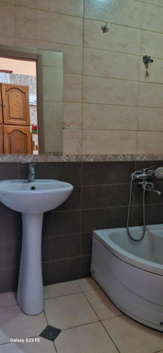 Bathroom, Queen' palase, Tbilisi