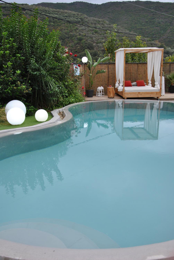 2, Casa Del Miele, private pool, BBQ, mountain view., Crete
