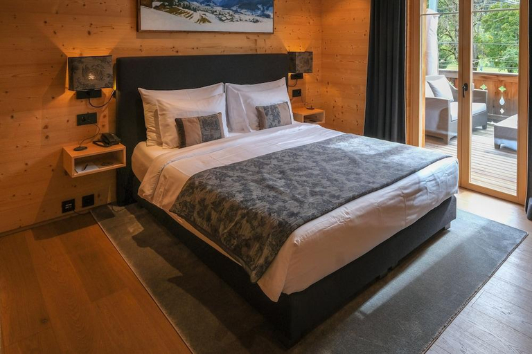 Bedroom 2, Hotel-Restaurant Valrose, Pays-d'Enhaut
