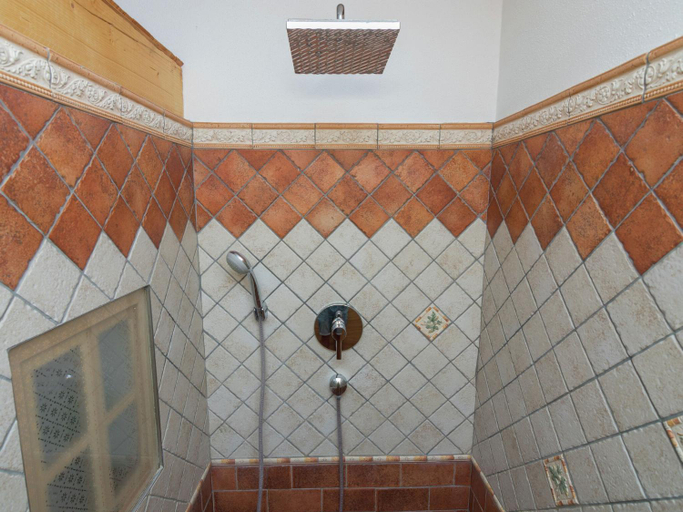 Bathroom 3, Stylish Apartment in Feldwies, Traunstein