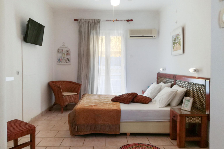 Bedroom 2, Lilly Apartments, Attica