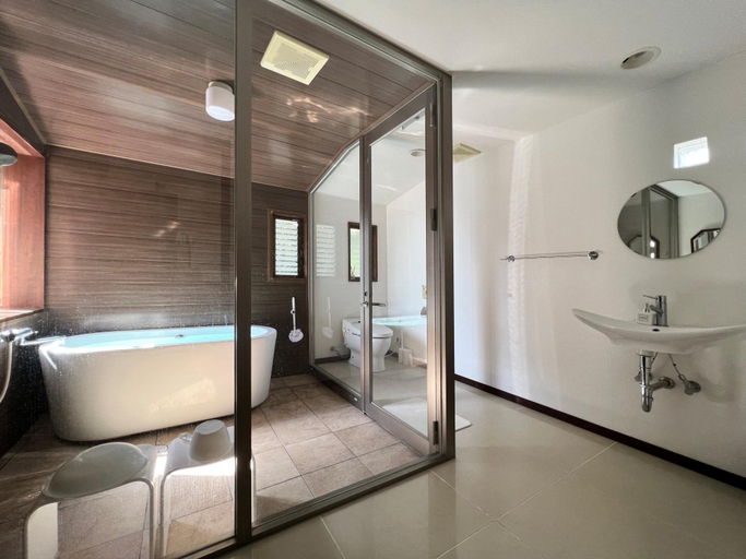 Bathroom 3, UMIBE IseShima, Shima