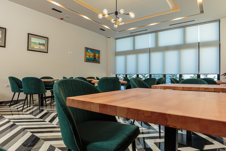 Business Facilities, Real Hotel, Vlorës