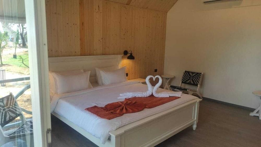 Bedroom 3, Praveg Lighthouse Beach Resort Daman, Daman