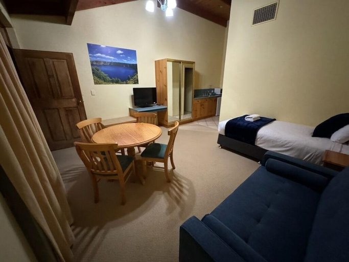 Bedroom 2, Coonawarra Place, Wattle Range - East