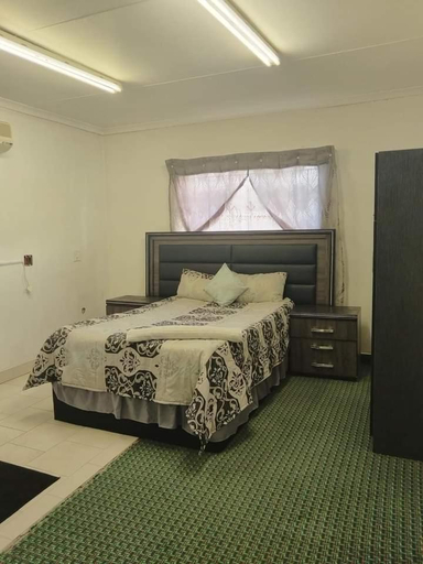 Bedroom 4, Protea Guest house, Uthukela