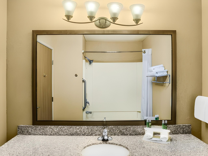 Bathroom, First Choice Inns, Grand