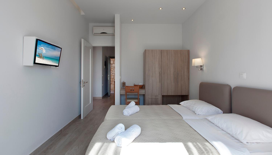 Bedroom 3, Locanda Barbati Luxury ApartHotel, Ionian Islands