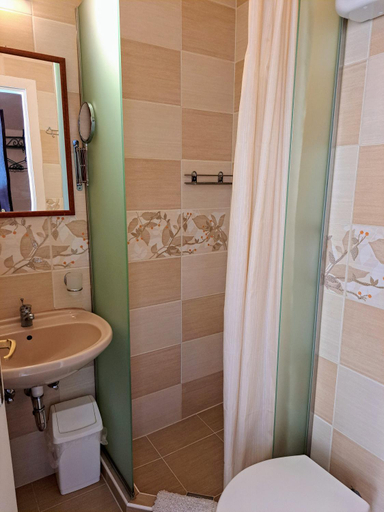 Bathroom 3, Parrag Panzio Matraszentimre, Gyöngyös