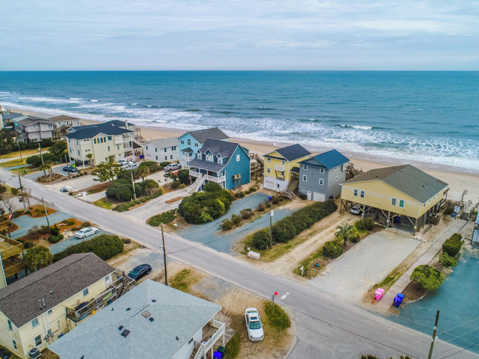 Exterior & Views 1, Ocean Splendor by Topsail Realty, Pender