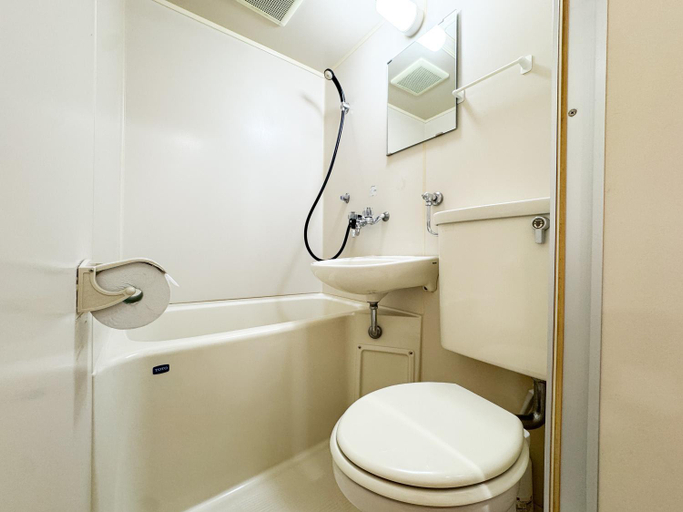 Bathroom 4, ローヤルハイツ菊水駅, Sapporo