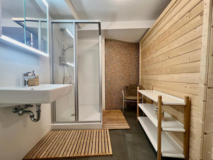 Bathroom 3, Altstadt Apartments Melk mit Sauna, Melk