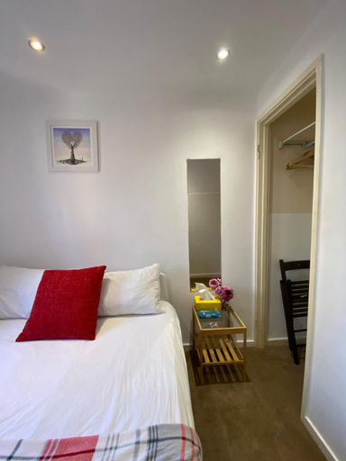 Others 2, Fabulous Private Bedrooms near Euston Station, Central London, London