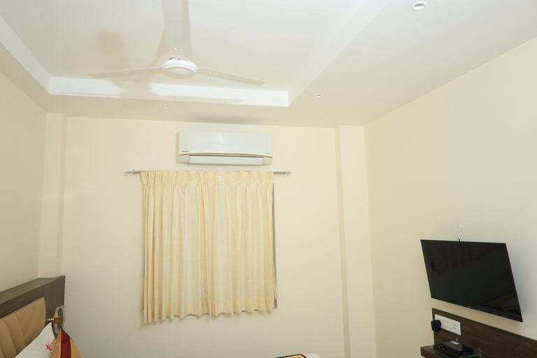 Others 5, STARWIN RESIDENCY, Ramanathapuram