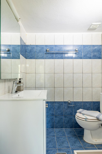Bathroom 5, The Walls Apartments by Cretanhouses, Crete