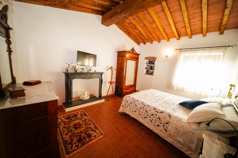 Others 5, Casalina B & B, Livorno