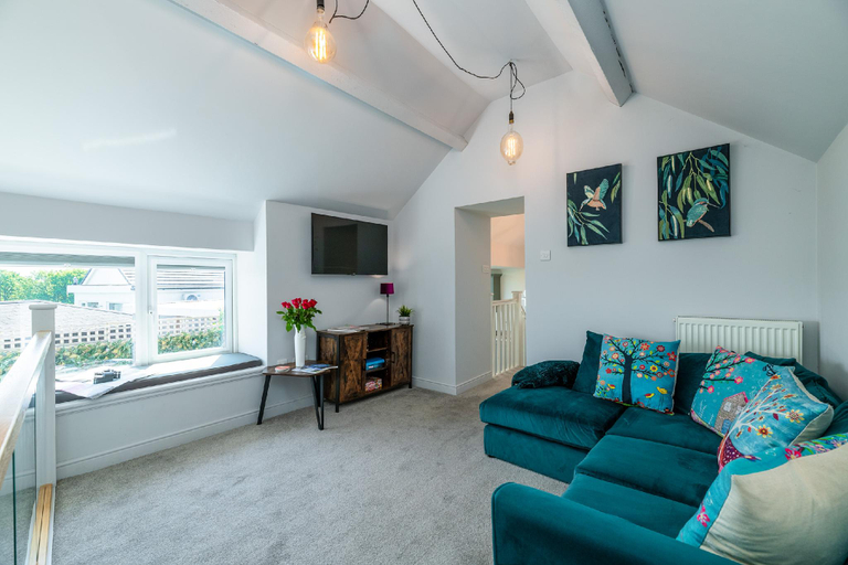 Others 4, Traeth Arian Cottage, Anglesey