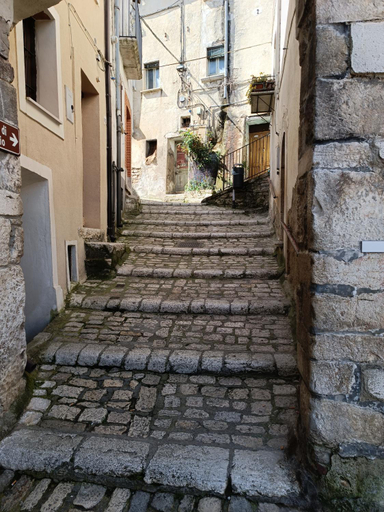 Others 2, Avalon, Benevento