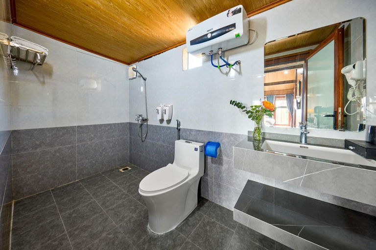 Bathroom 3, Green Homestay, Cát Hải