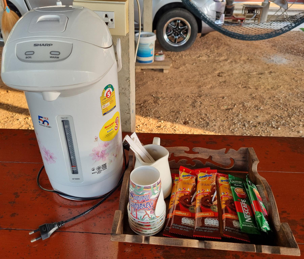 Food & Drinks, Chompoo Resort Kungkrabean Bay, Tha Mai