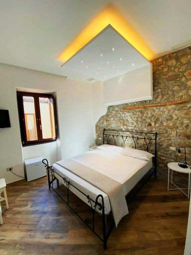 Bedroom 4, L'Orologio Bed & Breakfast, Salerno