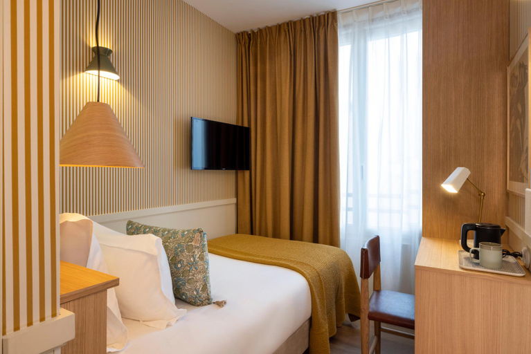 Others 3, Beaumarchais Hotel, Paris