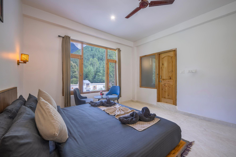 Bedroom 2, Palm Residency, Kasol, Kullu