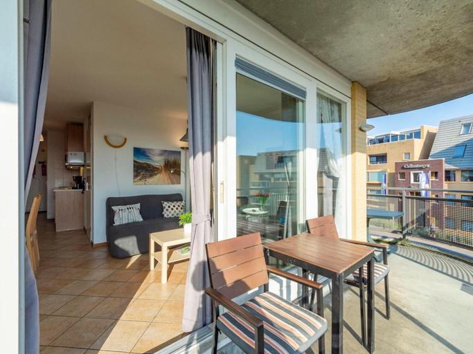 Others 5, Apartment by the Coast with Dune Views, Zijpe