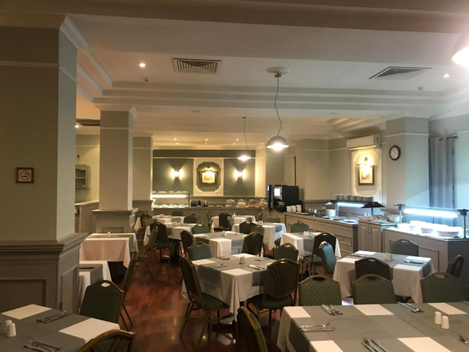Food & Drinks 5, Windsor Hotel