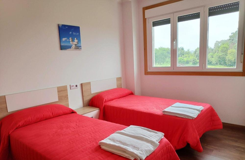 Bedroom, Apartamentos Revolta Sanxenxo 3000, Pontevedra